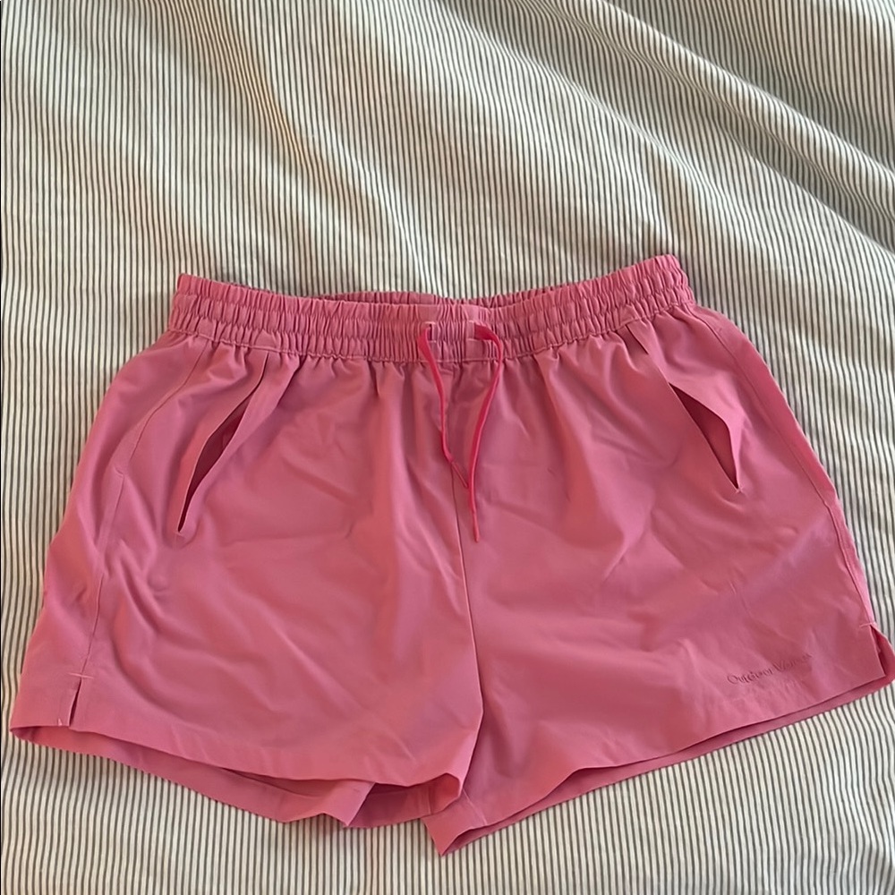 Outdoor voiced Pink shorts